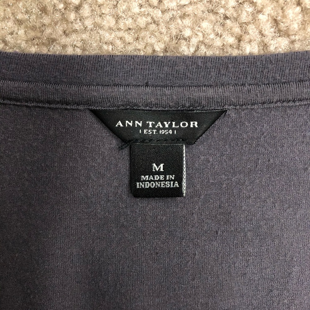 Ann Taylor M Gray Modal Ruffle Fray Edge Tank Top - Picture 4 of 5